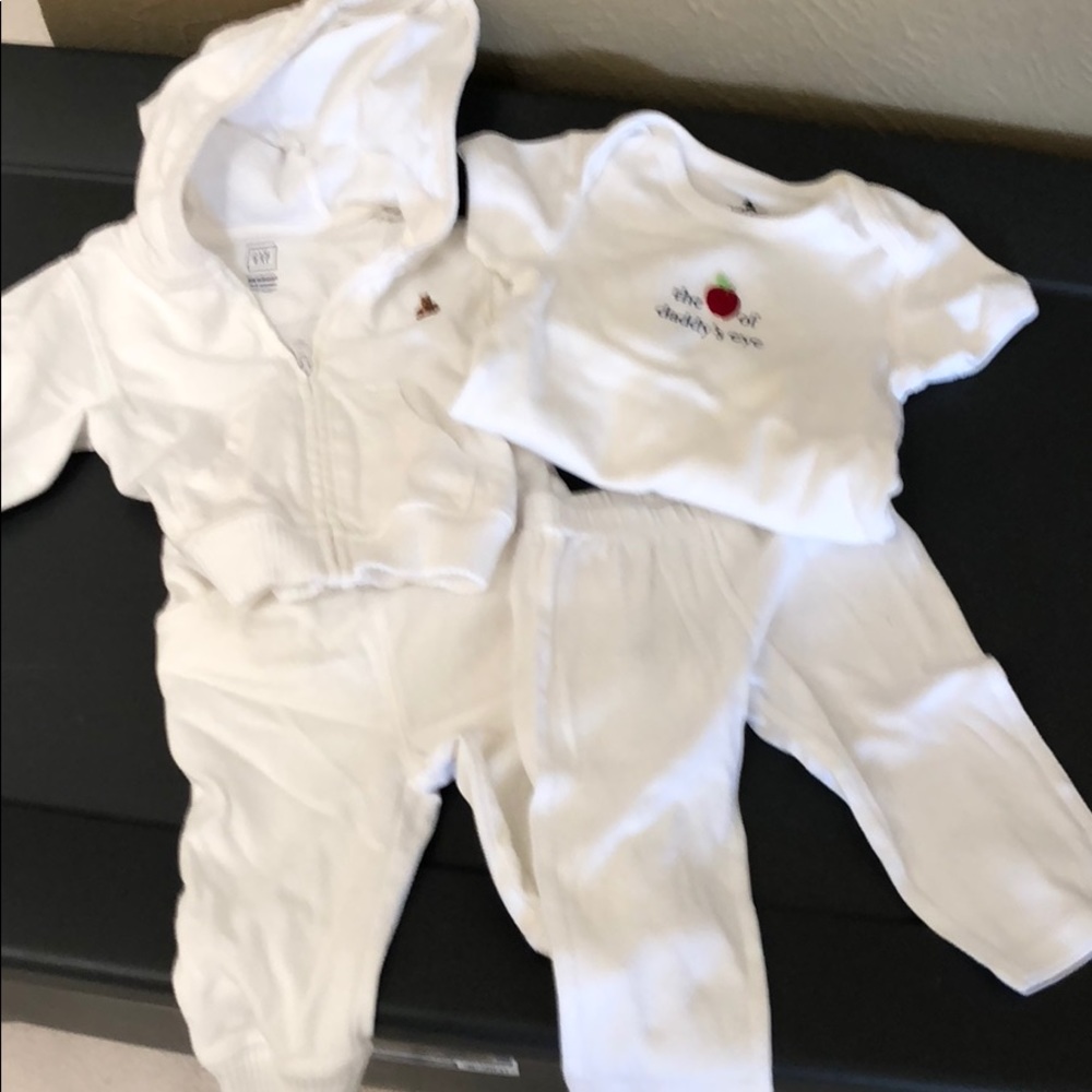 Gap infant outfit